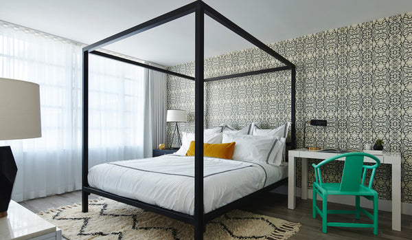51514 Black White B Standard Wallcovering